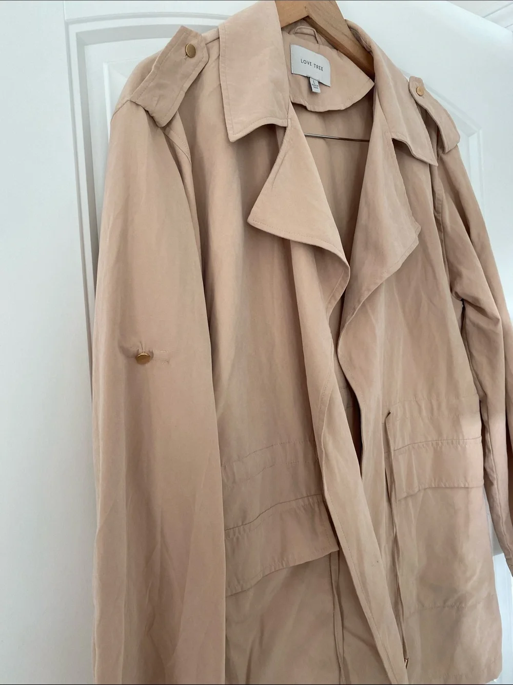 Love Tree Neutral Beige Lightweight Trench with Drawstring Waist size Large - Picture 3 of 9